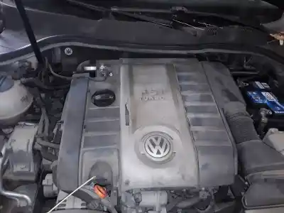 Veículo de Sucata volkswagen passat b6 (3c2) 2.0 tfsi do ano 2001 alimentado bwa