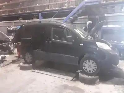 Veículo de Sucata citroen nemo attraction do ano 2001 alimentado 