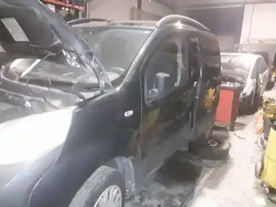 Veículo de Sucata citroen nemo attraction do ano 2001 alimentado 