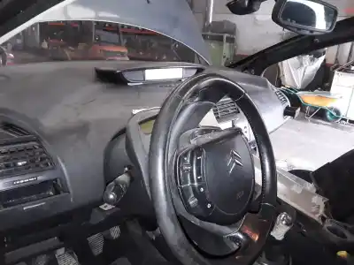 Scrapping Vehicle citroen c4 berlina vtr plus of the year 2001 powered 9hx