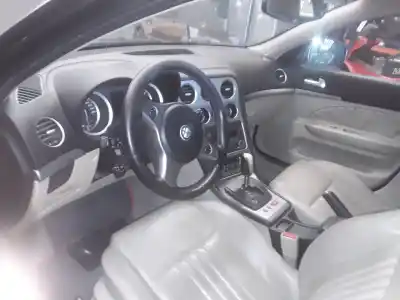 Veículo de Sucata alfa romeo alfa 159 (140) 1.9 jts 16v / selective do ano 2001 alimentado 939a2000