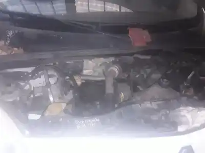 Veículo de Sucata renault kangoo * do ano 2001 alimentado k9k802