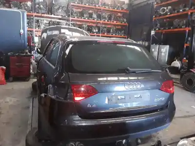 Здавання транспортного засобу audi a4 avant (8k5) (2008) básico року 2001 потужний caga