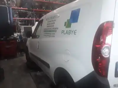 Veículo de Sucata fiat doblo cargo 1.3 16v jtd cat do ano 2001 alimentado 