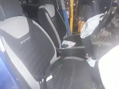 Здавання транспортного засобу dacia sandero sl eficacia року 2001 потужний h4bb408