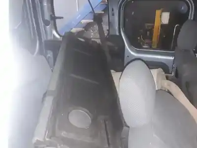 Здавання транспортного засобу ford tourneo connect (tc7) kombi b. corta (2006->) року 2001 потужний 