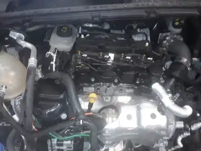 Sloopvoertuig ford puma st-line x 120 cv / 88 kw van het jaar 2001 aangedreven ztje