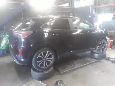 Sloopvoertuig ford puma st-line x 120 cv / 88 kw van het jaar 2001 aangedreven ztje