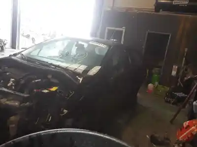 Veículo de Sucata peugeot 207 sport do ano 2001 alimentado 9hx