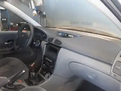 Здавання транспортного засобу renault laguna ii (bg0) authentique 120 cv / 88 kw року 2001 потужний f9q758