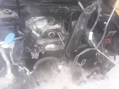 Sloopvoertuig volkswagen golf v berlina (1k1) igolf van het jaar 2001 aangedreven 