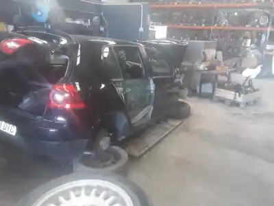 Sloopvoertuig volkswagen golf v berlina (1k1) igolf van het jaar 2001 aangedreven 