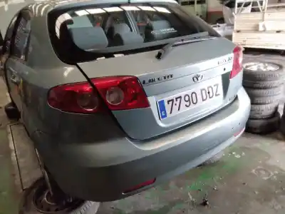 Veicolo di demolizione daewoo lacetti se dell'anno 2001 alimentato f14d3