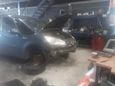 Sloopvoertuig citroen c4 picasso sx van het jaar 2001 aangedreven 9hr