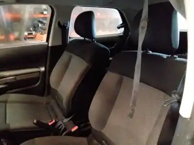 Здавання транспортного засобу citroen c4 cactus van (0b_, 0p_) puretech 82 року 2001 потужний hmz