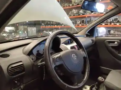 Veículo de Sucata opel corsa c essentia do ano 2001 alimentado z13dt