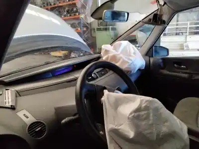 Veículo de Sucata renault espace iv (jk0) grand espace privilege do ano 2001 alimentado m9r740