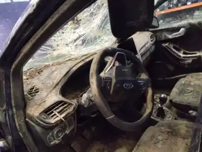 Veículo de Sucata ford puma hybrid titanium design 125 cv / 92 kw do ano 2001 alimentado 