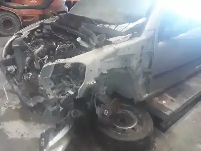 Veículo de Sucata citroen c3 1.4 hdi (68 cv) 1.4 hdi do ano 2001 alimentado 8hz