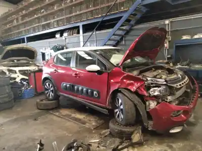 Véhicule à la ferraille CITROEN C3 AIRCROSS Live de l'année 2001 alimenté BH02