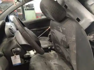 Vehicul casat citroen c2 empresa al anului 2001 alimentat 8hz