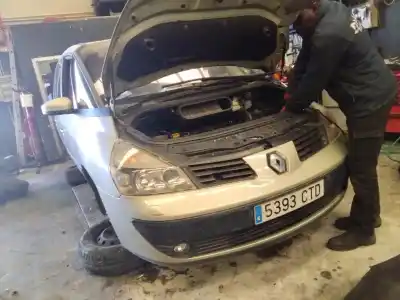 Scrapping Vehicle renault espace iv (jk0) grand espace expression of the year 2001 powered g9t742