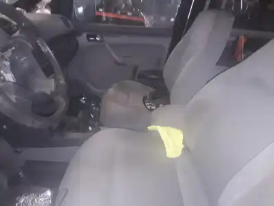 Veículo de Sucata volkswagen caddy ka/kb (2k) kombi plus do ano 2001 alimentado bls