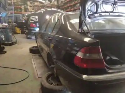 Veículo de Sucata bmw serie 3 berlina (e46) 320d do ano 2001 alimentado 204d4