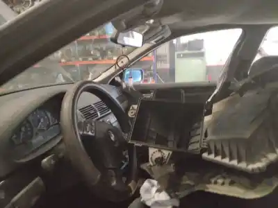 Veicolo di demolizione bmw serie 3 berlina (e46) 318i dell'anno 2001 alimentato 