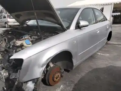 Veículo de Sucata audi a4 berlina (8e) 2.0 tdi 16v (103kw) do ano 2001 alimentado blb