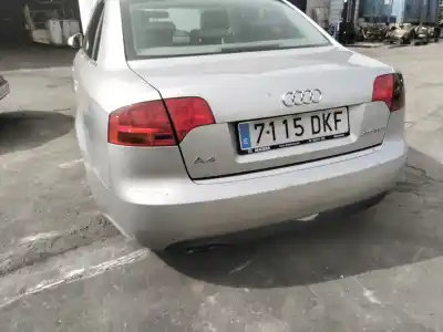 Veículo de Sucata audi a4 berlina (8e) 2.0 tdi 16v (103kw) do ano 2001 alimentado blb