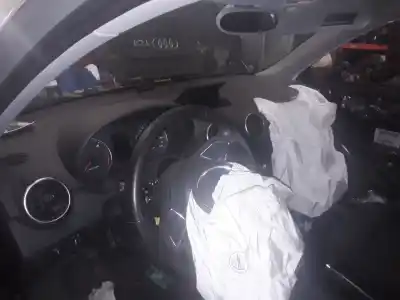 Здавання транспортного засобу audi a1 (8x) attraction року 2001 потужний cay Здавання транспортного засобу audi a1 (8x) attraction року 2001 потужний cay