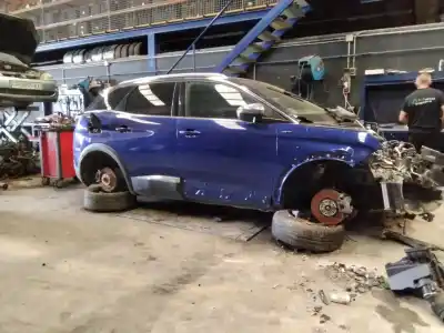 Veicolo di demolizione peugeot 3008 gt dell'anno 2001 alimentato 