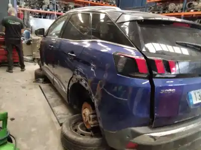 Veicolo di demolizione PEUGEOT 3008 GT dell'anno 2001 alimentato 
