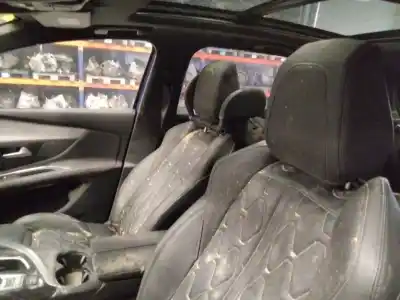 Veicolo di demolizione peugeot 3008 gt dell'anno 2001 alimentato 