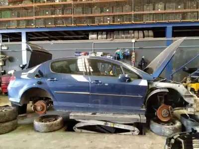 Verschrottungsfahrzeug PEUGEOT 407 ST Confort Pack des Jahres 2001 angetrieben XFV