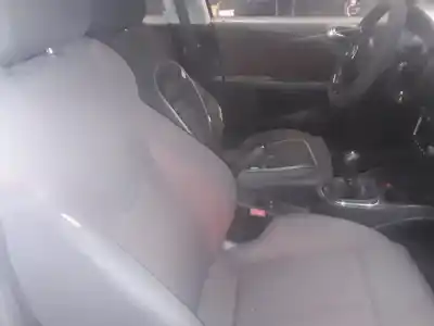 Veículo de Sucata seat leon (1p1) 2.0 tdi 16v do ano 2001 alimentado bkd