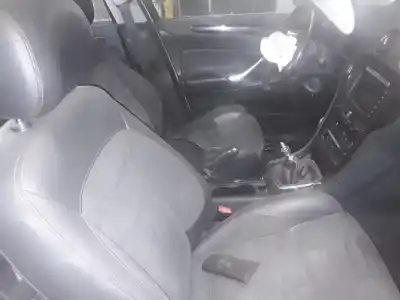 Veículo de Sucata ford mondeo berlina (ca2) trend 163 cv / 120 kw do ano 2001 alimentado txba