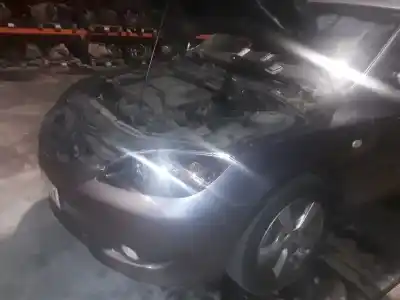 Veículo de Sucata MAZDA 3 BERLINA (BK) 1.6 VVT Active do ano 2001 alimentado 