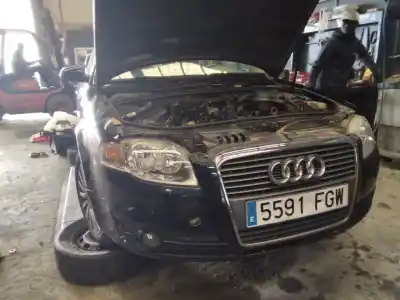 Veículo de Sucata audi a4 berlina (8e) 2.0 tdi 16v (103kw) do ano 2001 alimentado 