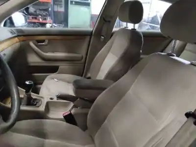 Veículo de Sucata audi a4 berlina (8e) 2.0 tdi 16v (103kw) do ano 2001 alimentado 