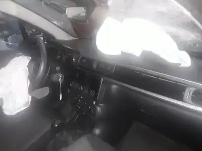 Veículo de Sucata citroen c3 aircross 1.5 blue-hdi fap do ano 2001 alimentado 