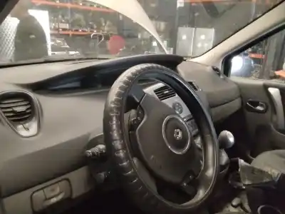 Scrapping Vehicle renault scenic ii exception 2009 131 cv / 96 kw of the year 2001 powered 