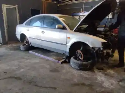 Scrapping Vehicle volkswagen passat berlina (3b2) básico of the year 2001 powered afn