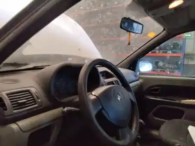 Здавання транспортного засобу renault clio ii fase ii (b/cb0) dynamique року 2001 потужний 