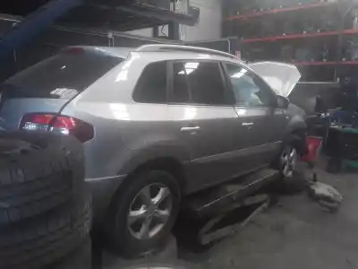 Veicolo di demolizione renault koleos 2.0 dci d fap dell'anno 2001 alimentato m9rg832