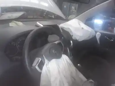 Veicolo di demolizione renault koleos 2.0 dci d fap dell'anno 2001 alimentato m9rg832