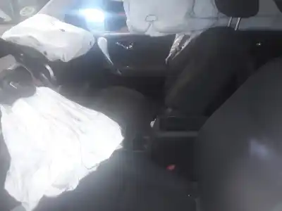 Veicolo di demolizione renault koleos 2.0 dci d fap dell'anno 2001 alimentato m9rg832