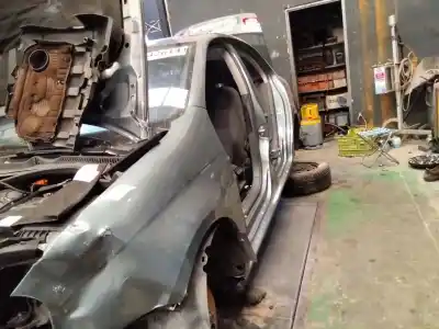 Veículo de Sucata volkswagen jetta (1k2) advance 170 cv / 125 kw do ano 2001 alimentado bmn