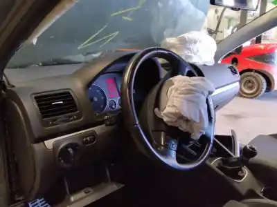 Veículo de Sucata volkswagen jetta (1k2) advance 170 cv / 125 kw do ano 2001 alimentado bmn